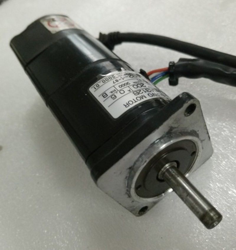 Gebrauchter YASKAWA 50W 200V AC-SERVOMOTOR SGM-A5A312B SGMA5A312B