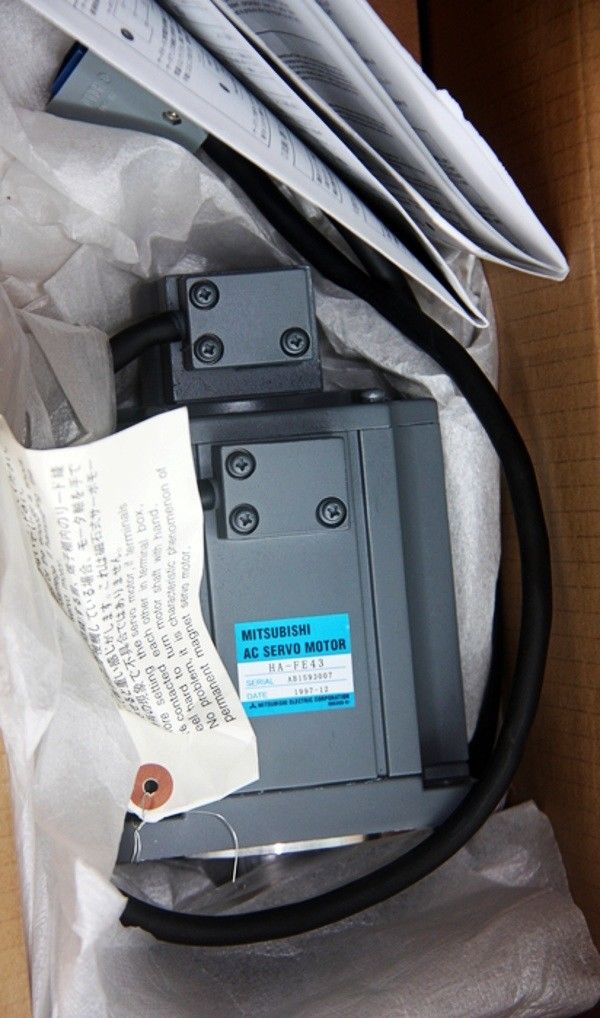 BRANDNEU Mitsubishi Servomotor HA-FE43 HA-FE43G HA-FE43BG IN BOX HAFE43BG