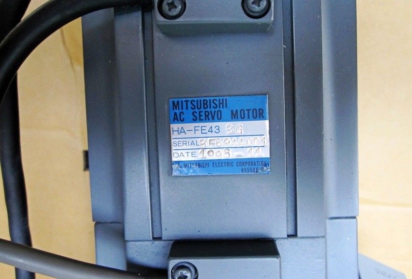 BRANDNEU Mitsubishi Servomotor HA-FE43 HA-FE43G HA-FE43BG IN BOX HAFE43BG
