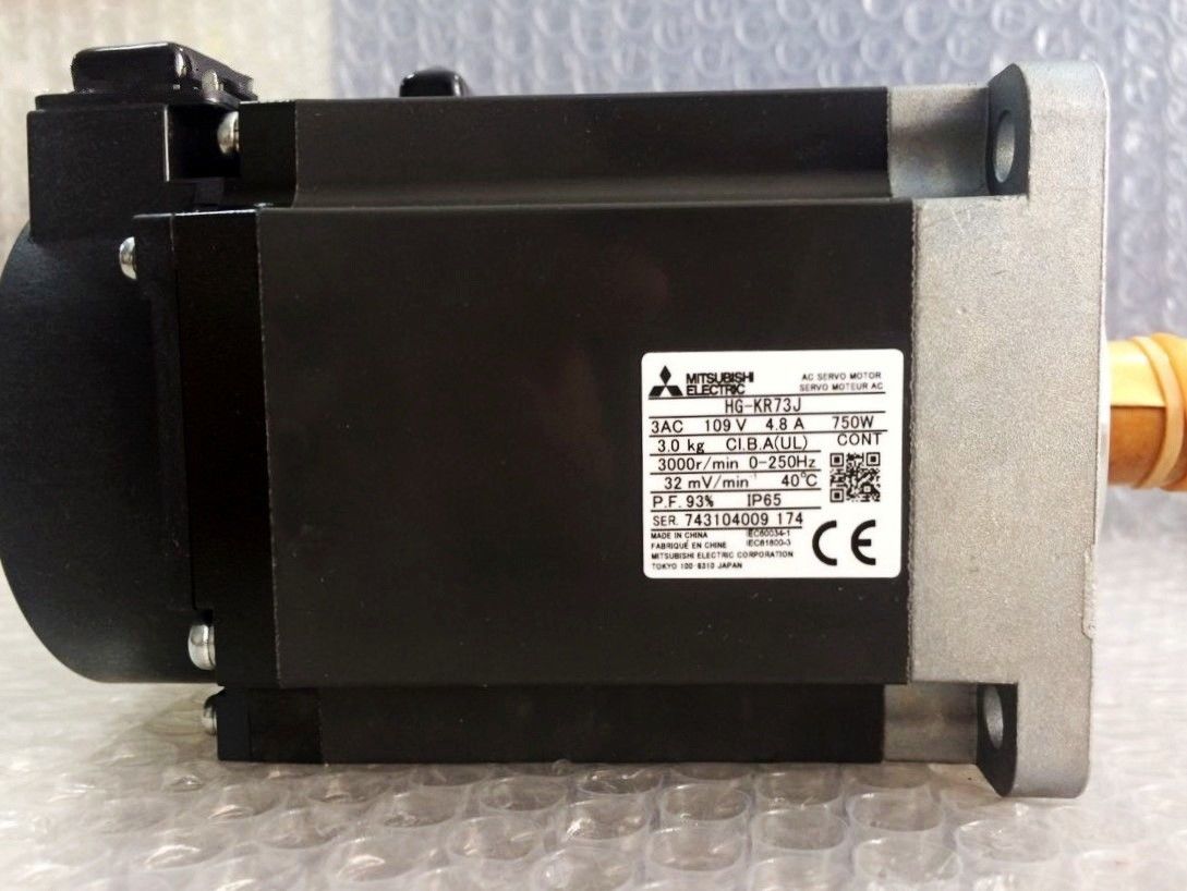 Nagelneuer Mitsubishi Servomotor HG-KR73BJ IM KASTEN