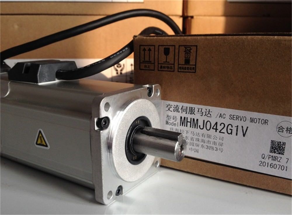 NEU PANASONIC AC-Servomotor MHMJ042G1V im Karton (Original)