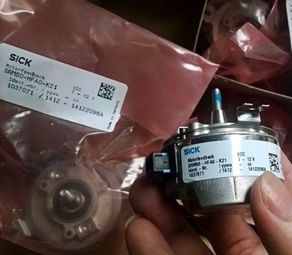 NEW&ORIGINAL ENCODER SICK STEGMANN SRM50-HFA0-K21 SRM50HFA0K21