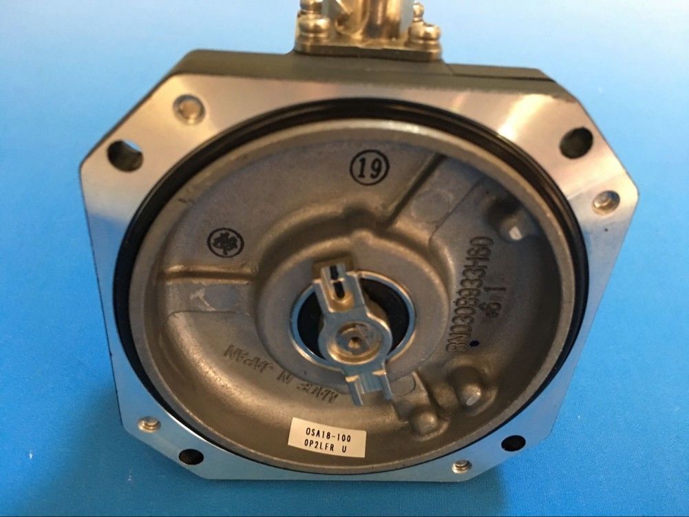 NEU & ORIGINAL Mitsubishi OSA18-100 ENCODER FÜR SERVOMOTOR HF104S-A48 im Karton
