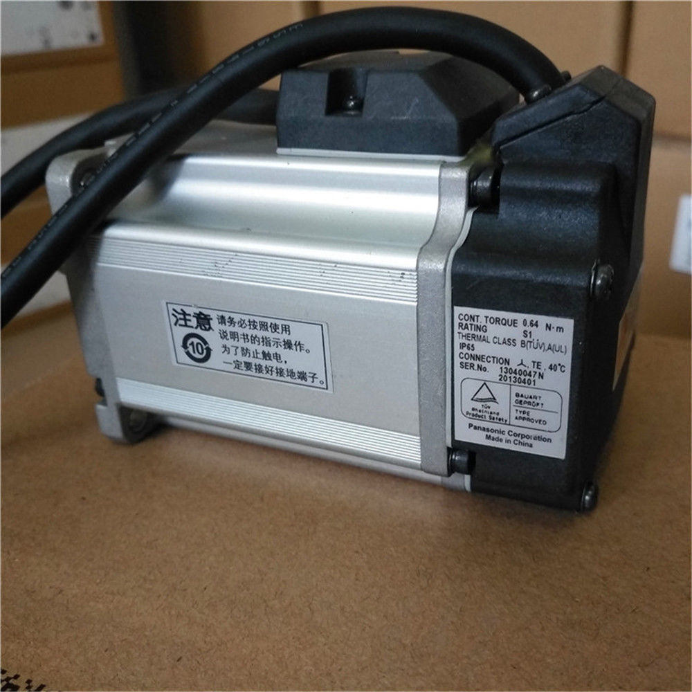 Genuine NEW PANASONIC AC Servo motor MHMD022G1U in box