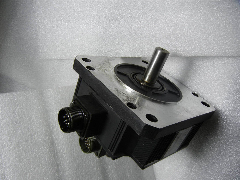 Gebrauchter Panasonic AC-Servomotor MFM082A1C im Karton