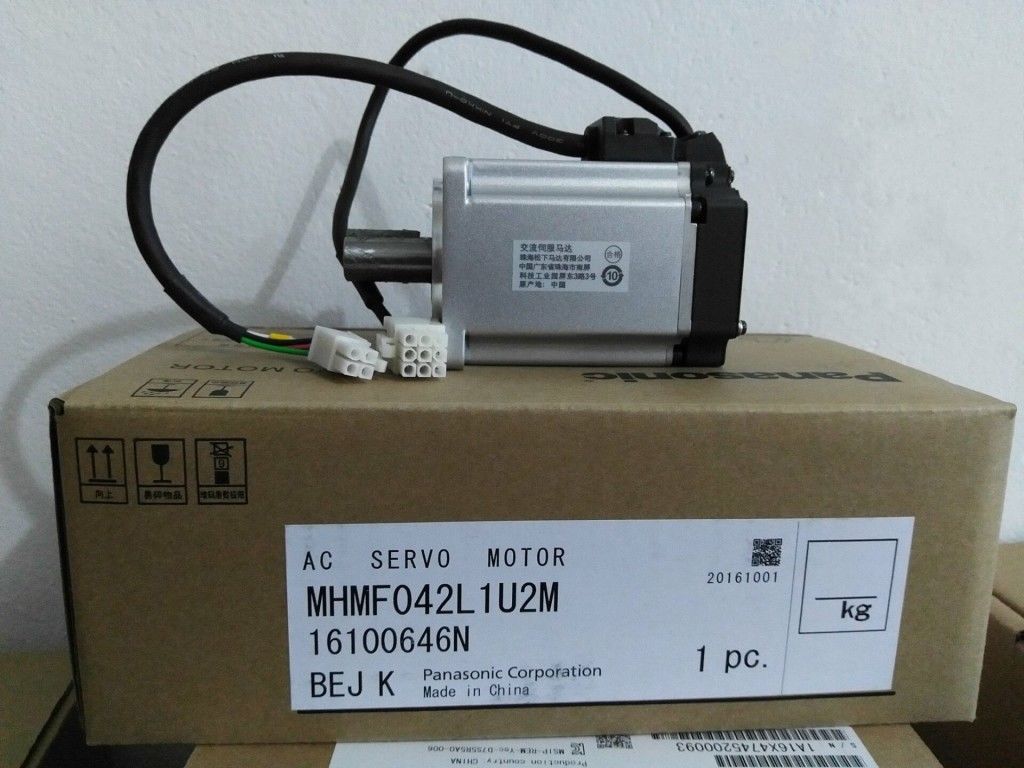 NEUER PANASONIC AC-Servomotor MHMF042L1U2M im Karton