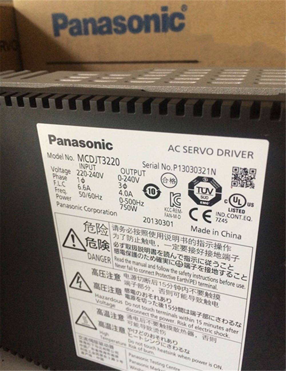 ECHTER NEUER PANASONIC 30A 1KW AC-Servoantrieb MCDJT3220