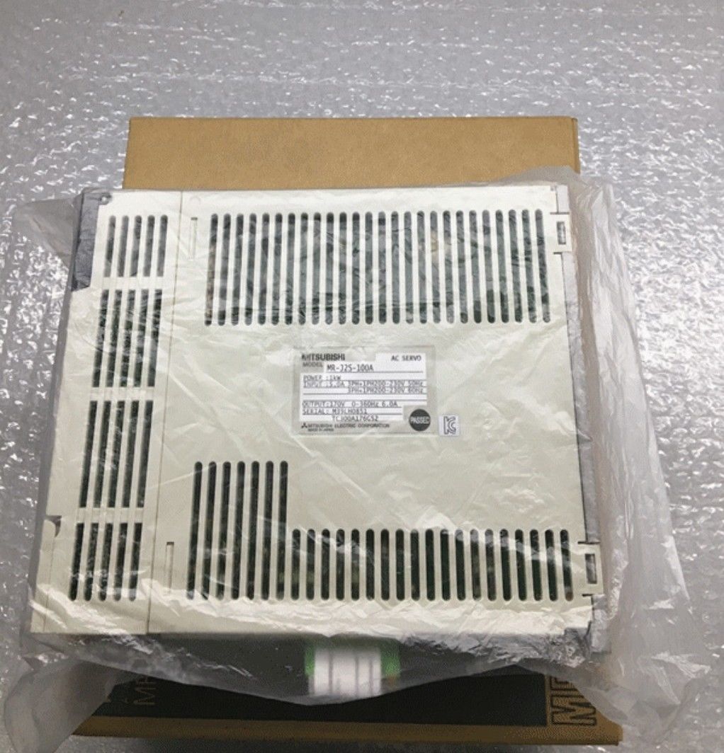Mitsubishi 1KW AC-Servoantrieb MR-J2S-100A MRJ2S100A