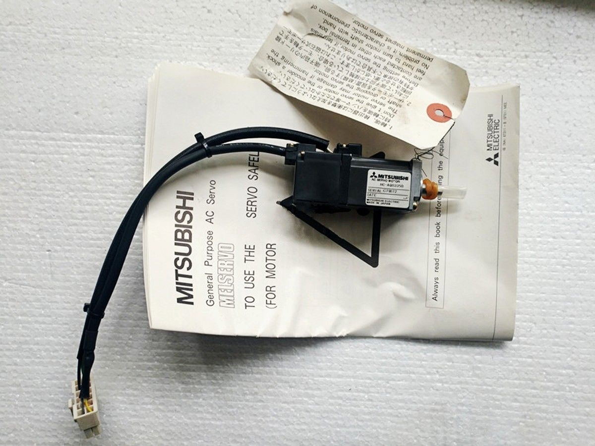 NEW& ORIGINAL Mitsubishi SERVO MOTOR HC-AQ0335D HCAQ0335D IN BOX