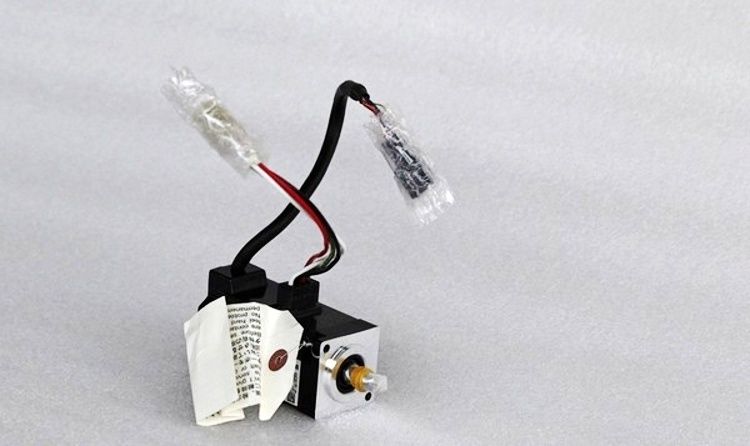 NEW&ORIGINAL Mitsubishi Servo Motor HC-KFS053E1LW01-S20 HCKFS053E1LW01S20 in box