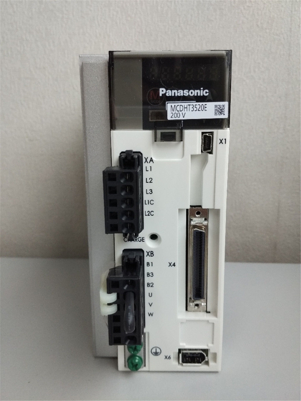 NEU PANASONIC Servoantrieb MCDHT3520E im Karton