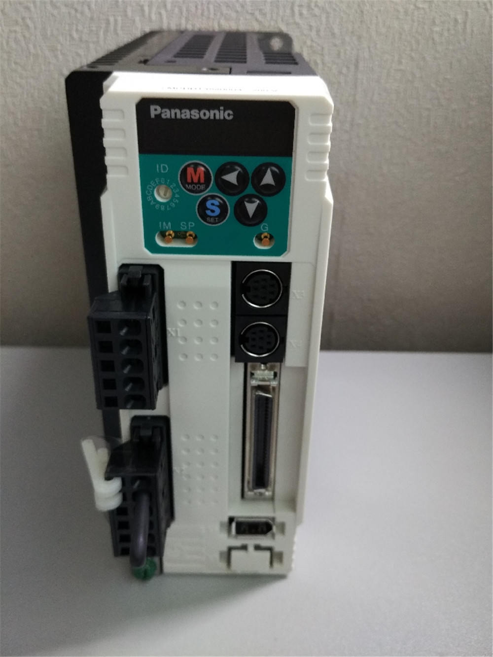 PANASONIC 750W AC-Servoantrieb MCDDT3520003