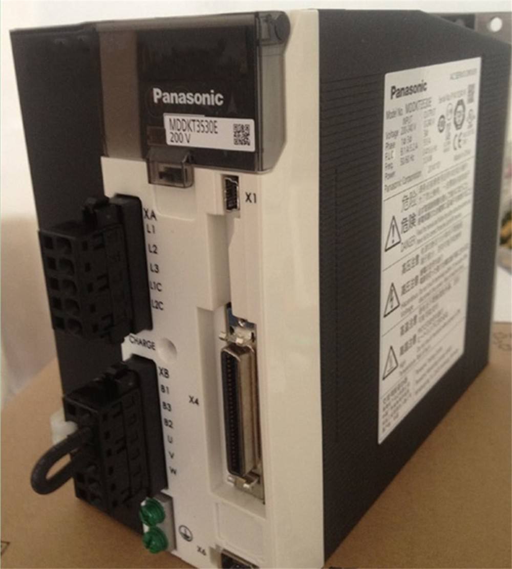 NEUER PANASONIC AC-Servoantrieb MDDKT3530E im Karton
