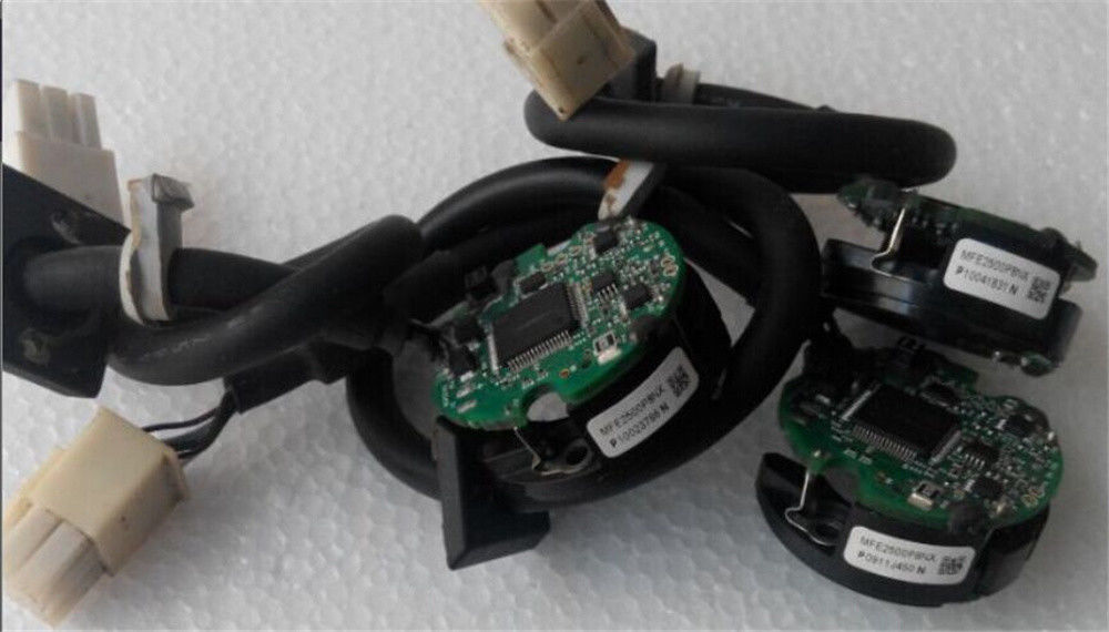 USED Panasonic Servomotor Encoder MFE2500P8NX in Box