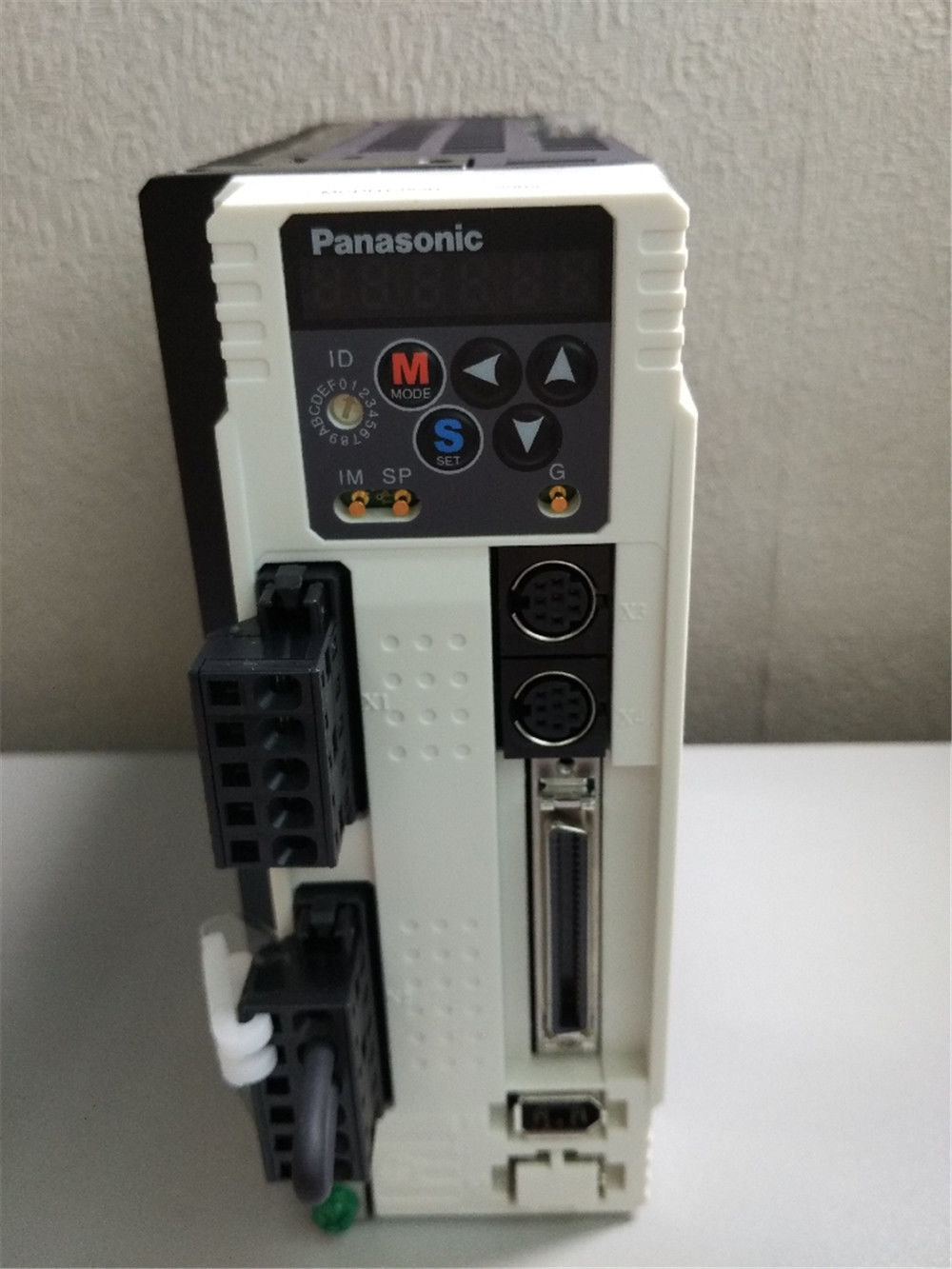 BRANDNEUER PANASONIC Servoantrieb MCDDT3520 im Kasten