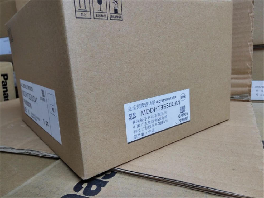 NEUER PANASONIC Servoantrieb MDDHT3530CA1 im Kasten
