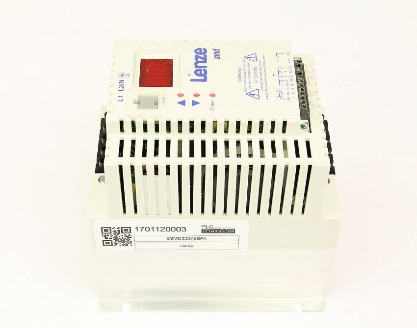 Echter Lenze SMD Inverter ESMD222X2SFA in neuer Box
