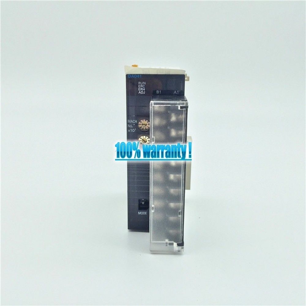 NEUES OMRON-MODUL CJ1W-DA041 im Karton CJ1WDA041