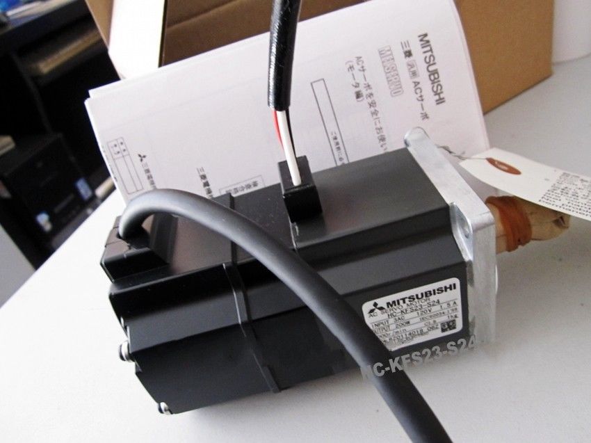 NEW&ORIGINAL Mitsubishi SERVO MOTOR HC-KFS23-S24 HCKFS23S24 in box
