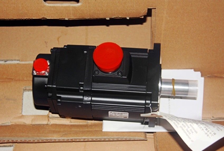 Neuer Mitsubishi SERVO MOTOR HC-RP103B in Box HCRP103B