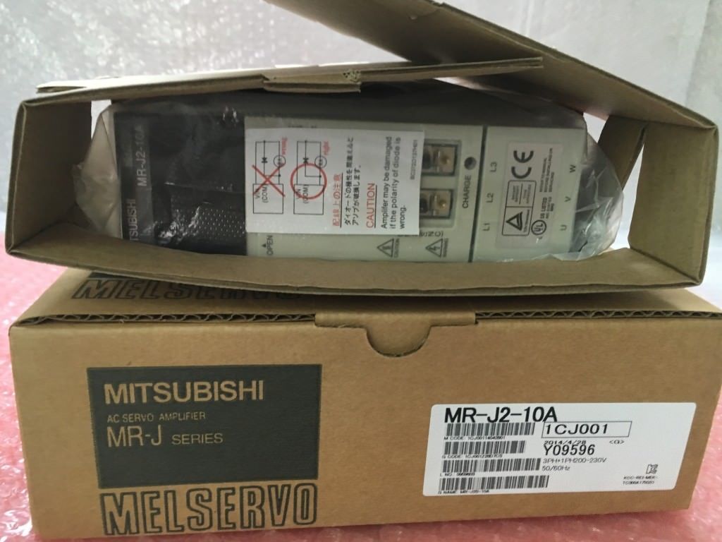 Mitsubishi Servoantrieb MR-J2-10A 100W 230V AC MRJ210A
