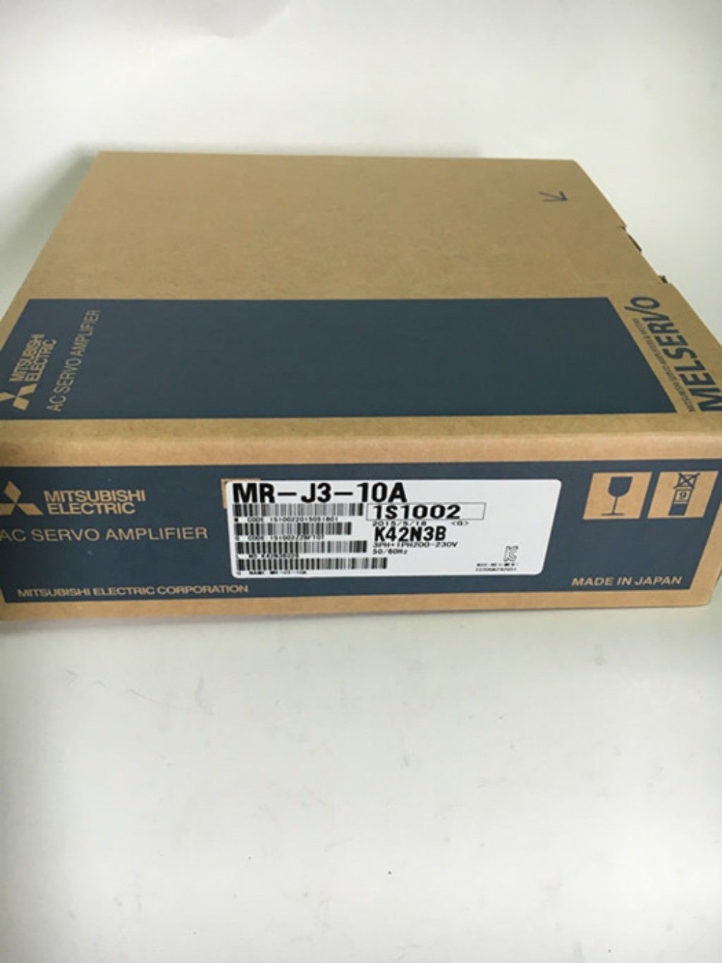 Brandneuer Mitsubishi Servoantrieb MR-J3-10A In Box MRJ310A