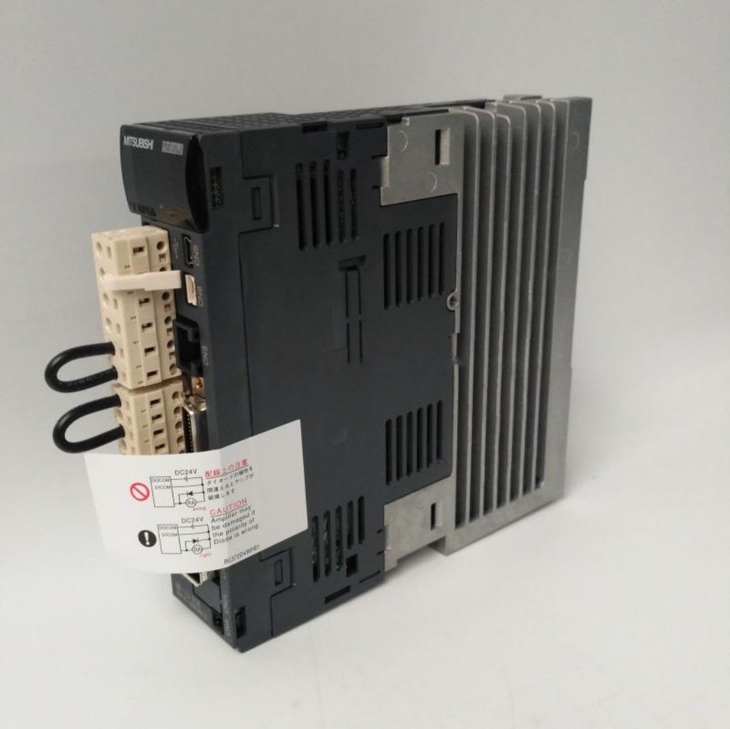 Brandneuer Mitsubishi Servoantrieb MR-J3-40A In Box MRJ340A