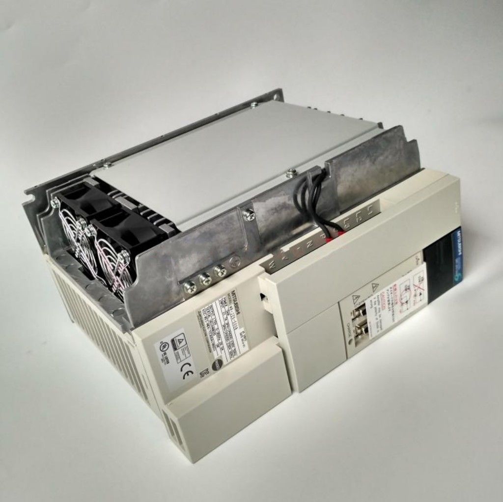 Mitsubishi SSCNET BUS CONTROL 5KW Servoantrieb MR-J2S-500B