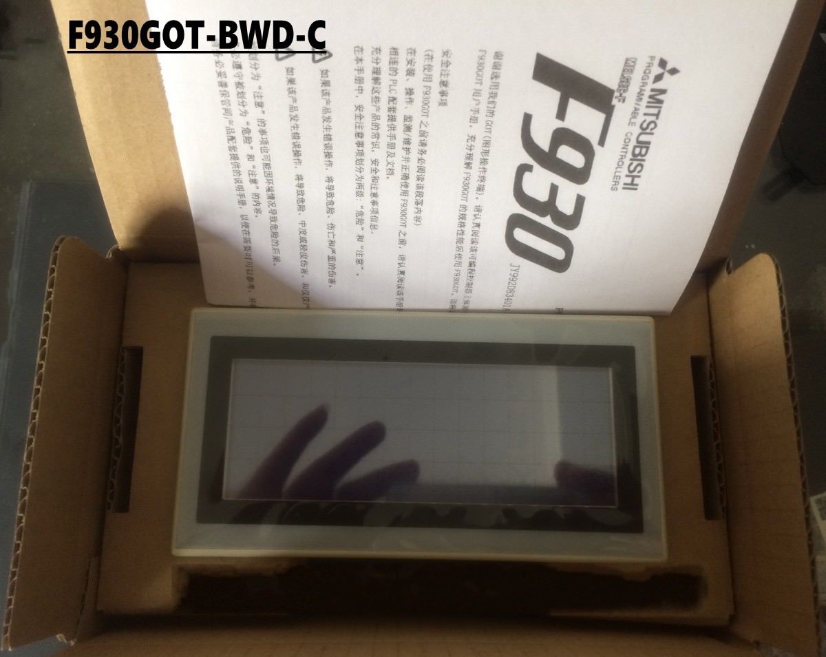 New Mitsubishi F930GOT-BWD-C Touch Panel In Box F930GOTBWDC