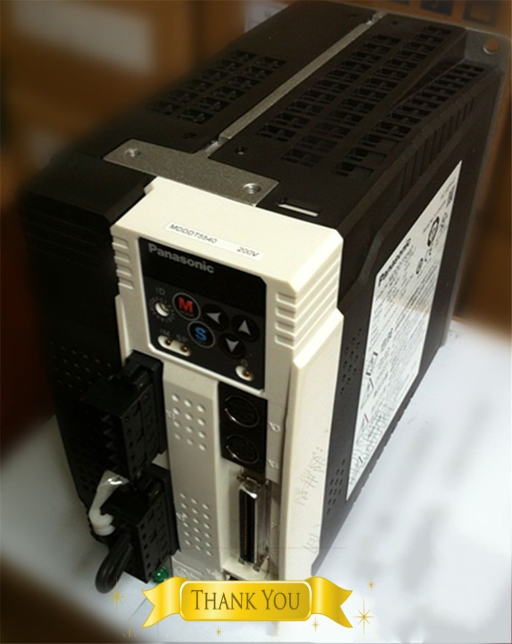 NEU PANASONIC AC-Servoantrieb MDDDT5540 im Karton