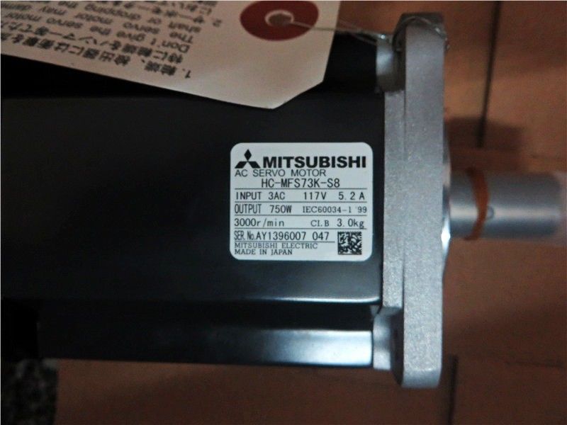 Brandneuer Mitsubishi Servomotor HC-MFS73-S8 IM KARTON HCMFS73S8