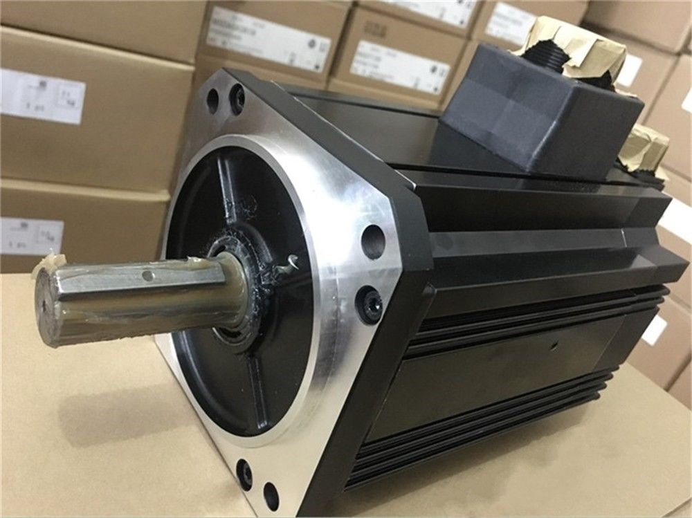 NEUER PANASONIC AC-Servomotor MDME302S1H im Karton