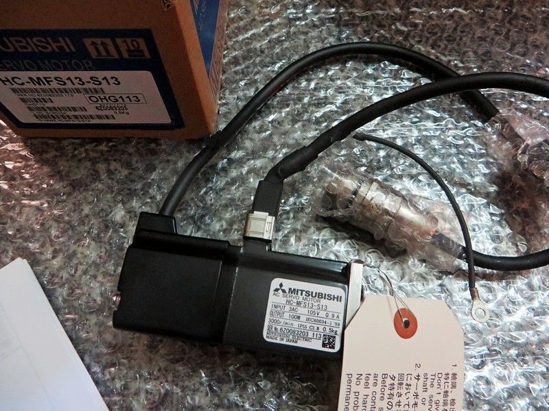 Original NEU Mitsubishi Servomotor HC-MFS13-S13 im Karton HCMFS13S13